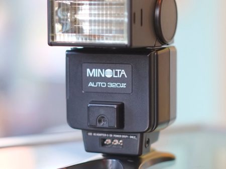 Minolta Auto 320X Flash For Sale