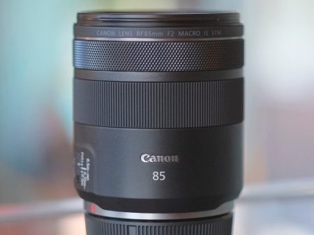 Canon RF 85mm f2 Macro IS STM on Sale