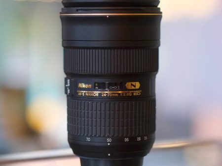 Nikon 24-70mm f2.8G ED AF-S Nikkor on Sale